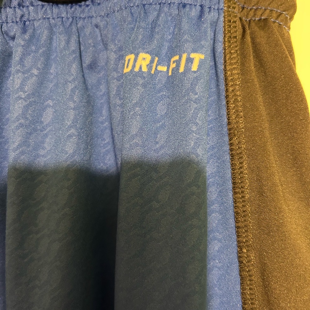 Nice Men’s Nike Dri Fit Blue “Ky” Shorts W/Black Accents & Side Pockets, Sz 2XL - Picture 4 of 6